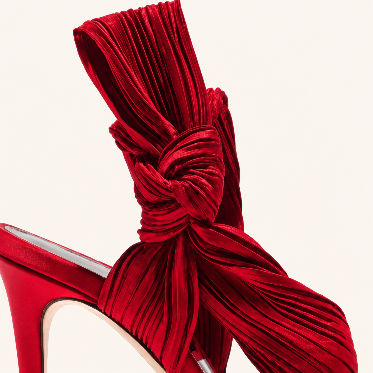 Rouge Knot Heel